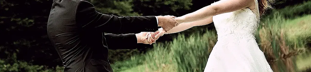 Brautpaar im Grünen Brautpaar